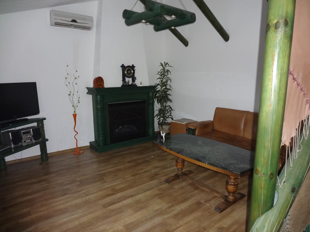Okolitsa Hotel Kosovshchina Ruang foto